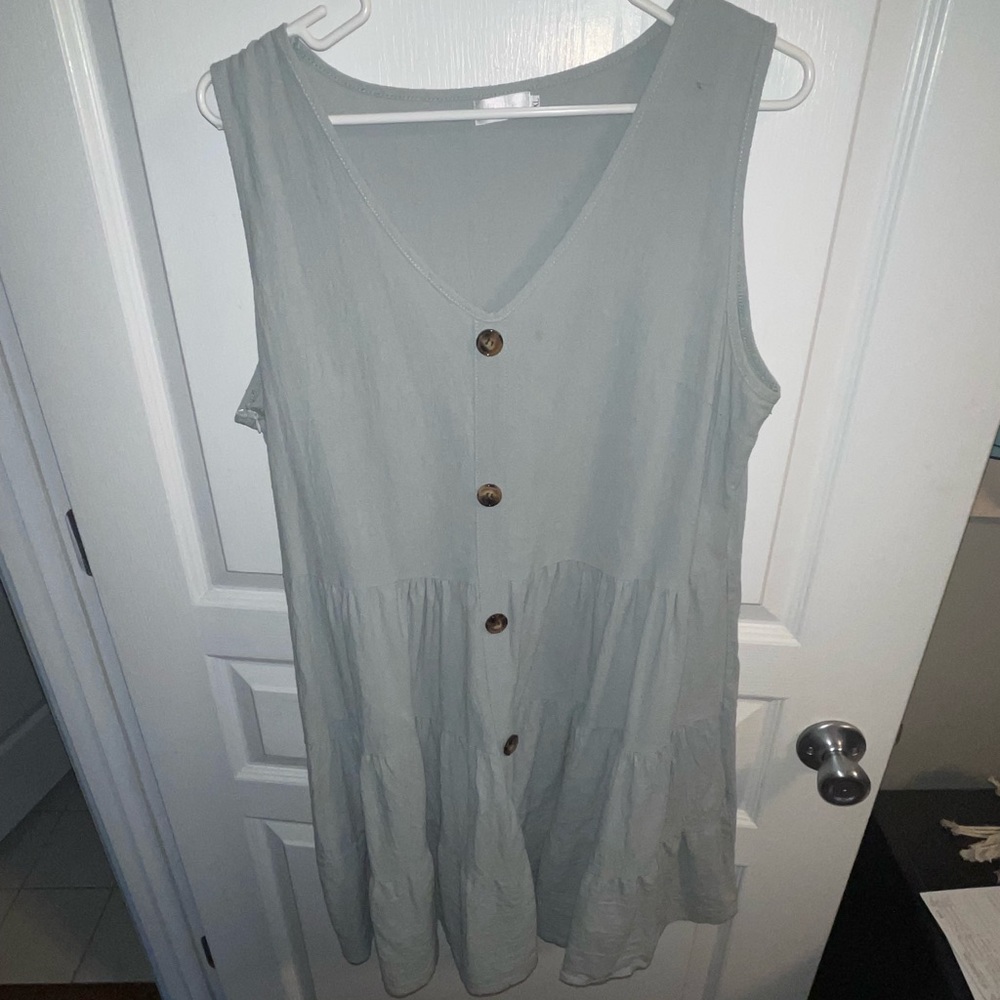 Sage green tiered dress only worn twice. Size XL